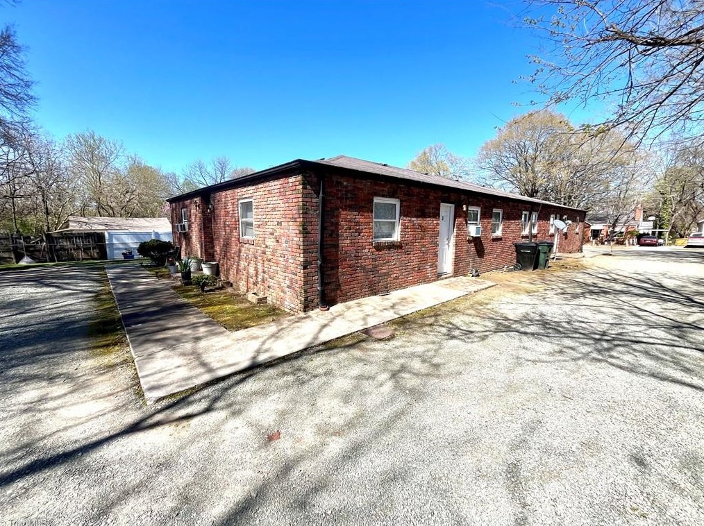 619 Avon Ave, Burlington, NC 27215