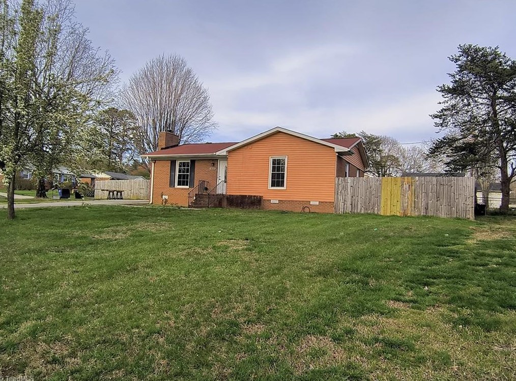 3831 Hartford St, Winston Salem, NC 27106