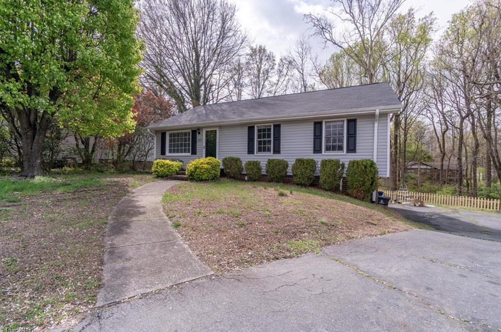 308 Appledore Ct, Winston Salem, NC 27103-6022