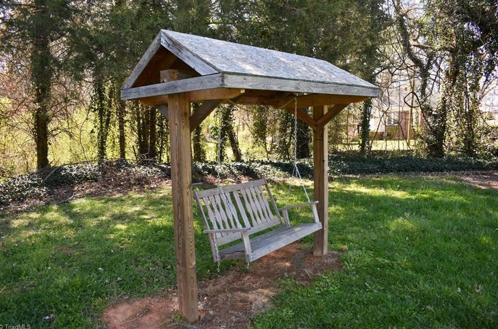 7023 Nc Highway 150, Lexington NC  27295-5274 exterior