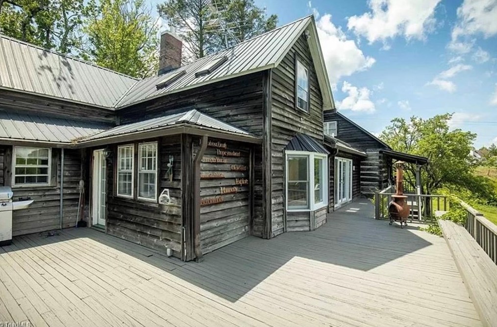 571 Cherry Lane Rd, Glade Valley, NC 28627-9275
