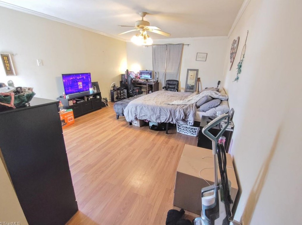 3624 Shady Lawn Ct, High Point NC  27263-8027 exterior