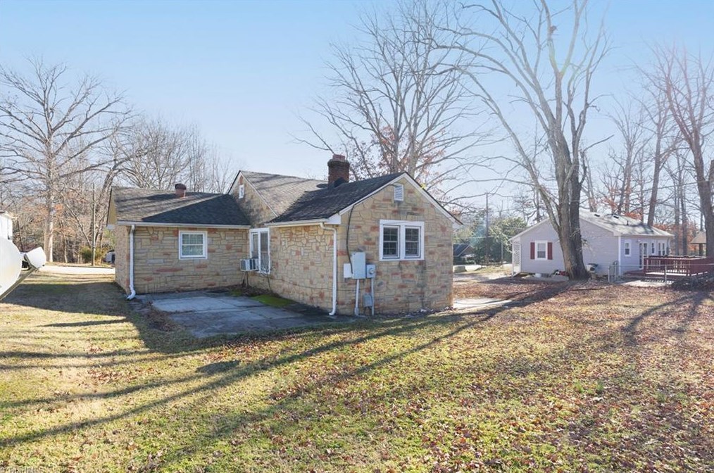 311 S High St, Eden, NC 27288