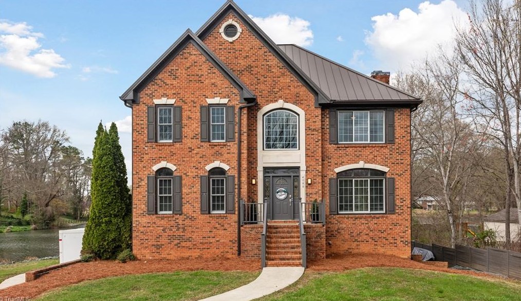 4088 Beaver Brook Rd, Clemmons, NC 27012-7501