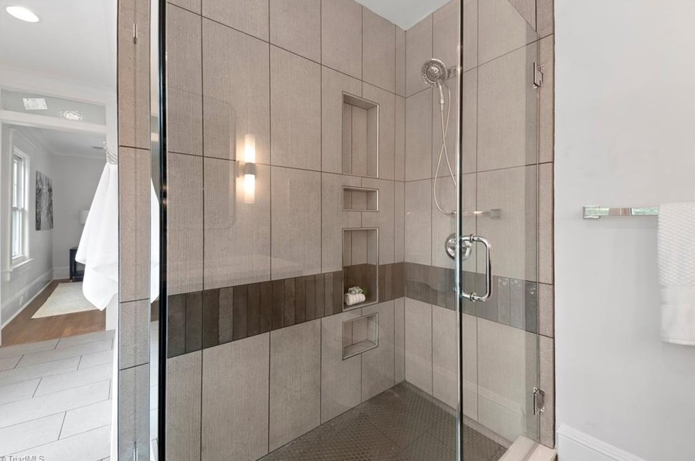 1000 Fairmont St, Greensboro NC  27401-1727 exterior