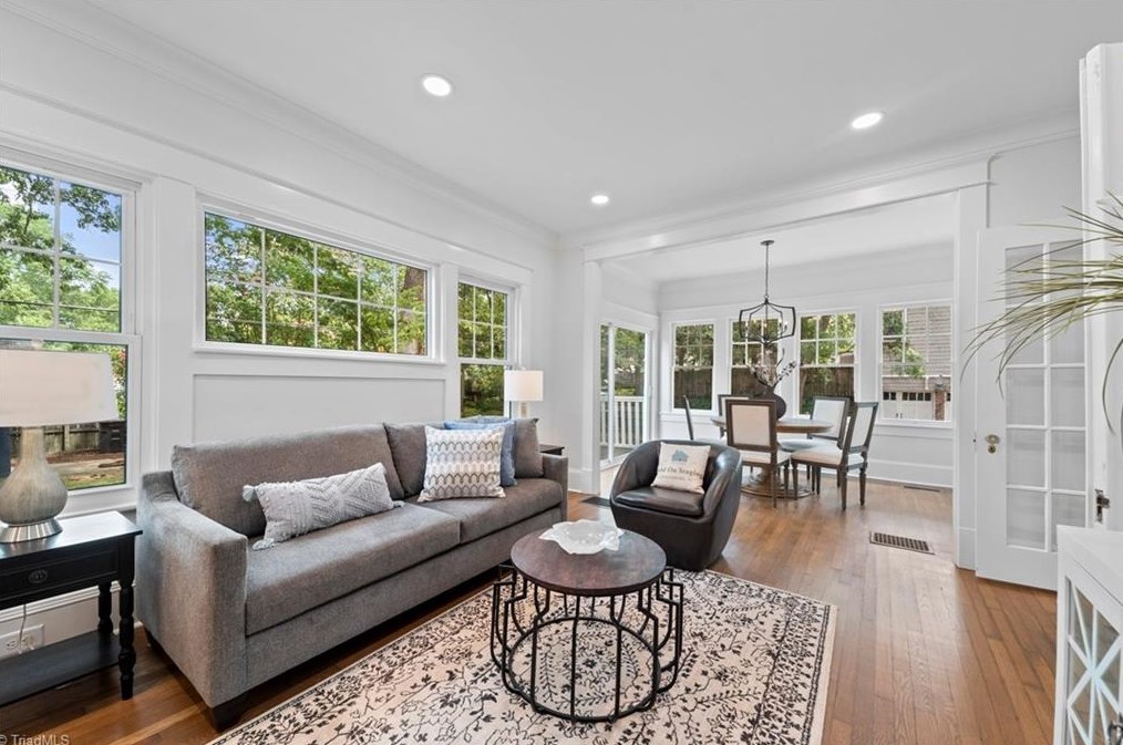 1000 Fairmont St, Greensboro NC  27401-1727 exterior