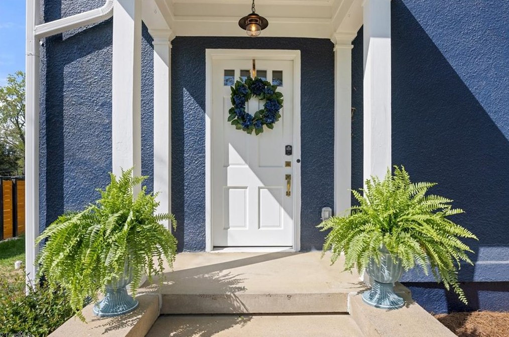 1000 Fairmont St, Greensboro NC  27401-1727 exterior