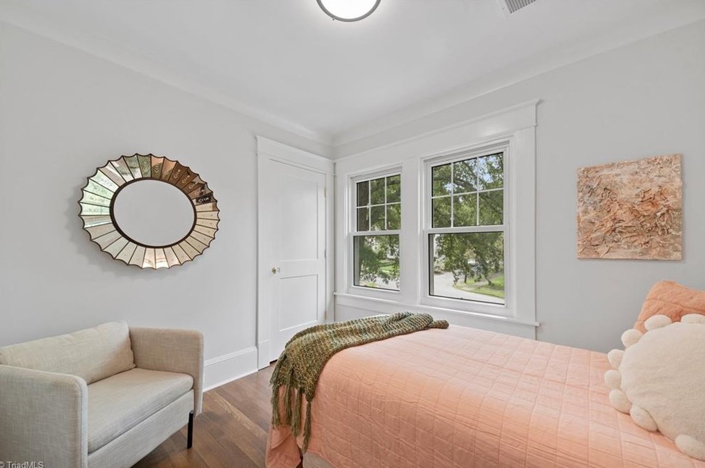 1000 Fairmont St, Greensboro NC  27401-1727 exterior