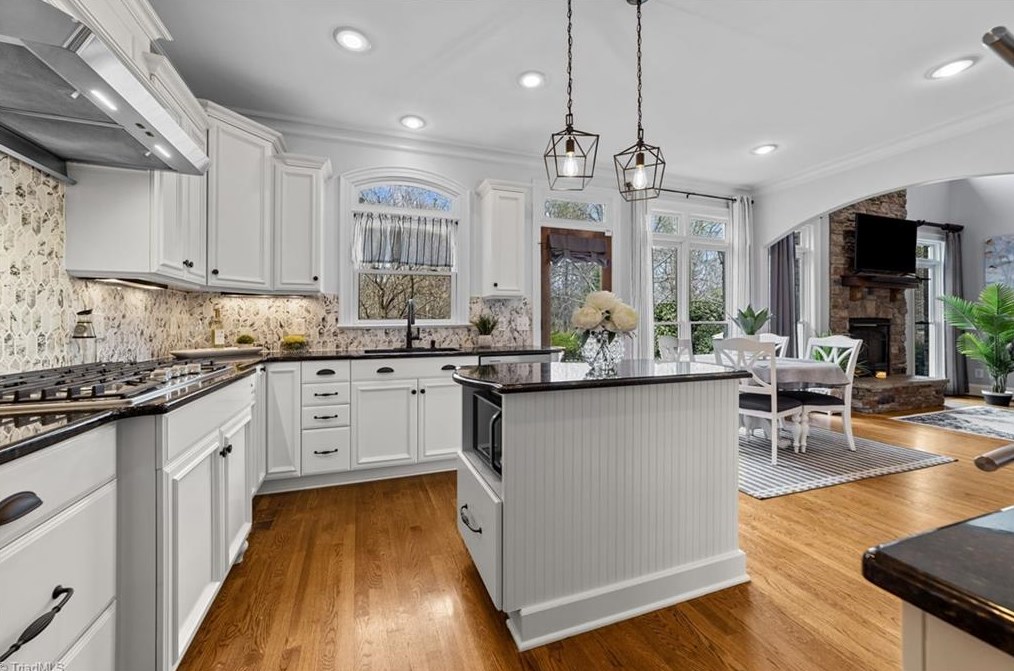 6308 Blue Aster Trce, Summerfield NC 27358-9344 exterior