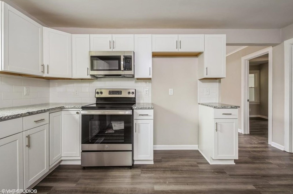 170 Moore Ln, Thomasville NC  27360-7317 exterior