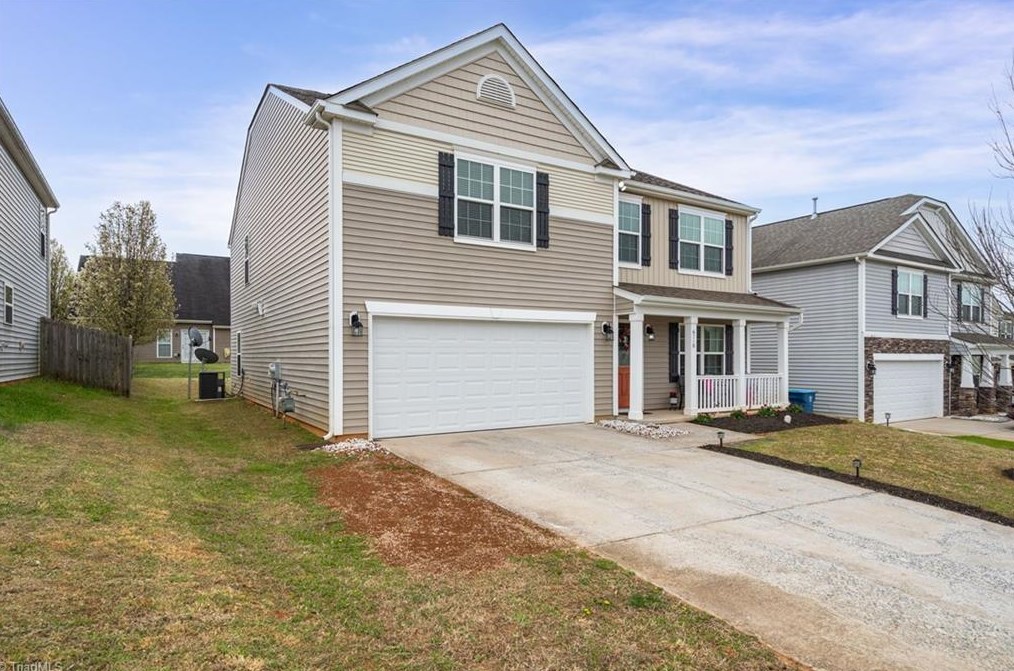 6710 Championship Dr, Whitsett, NC 27377