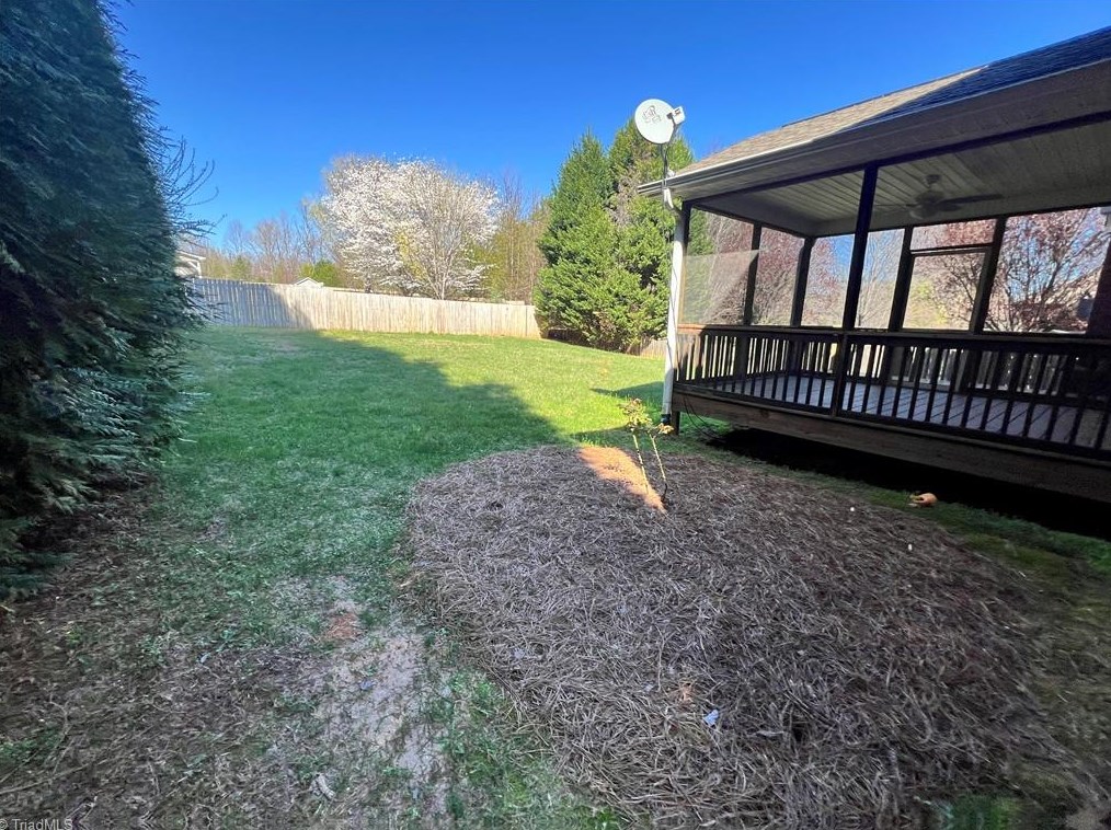 880 Cameron Village Dr, Winston Salem, NC 27103