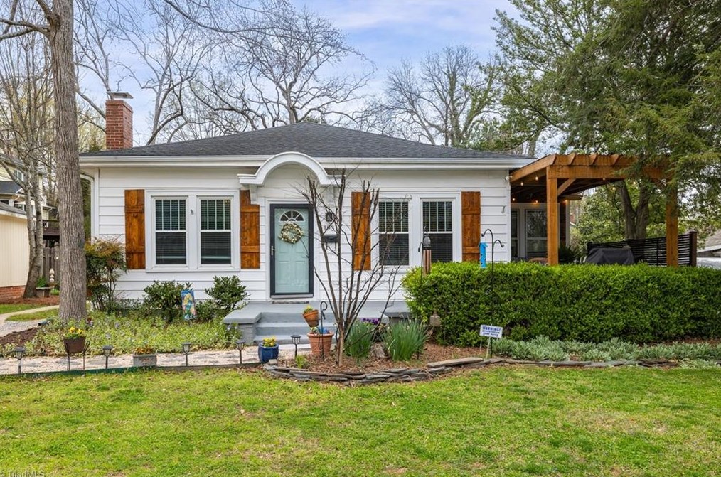 1931 Brantley St, Winston Salem, NC 27103-3711