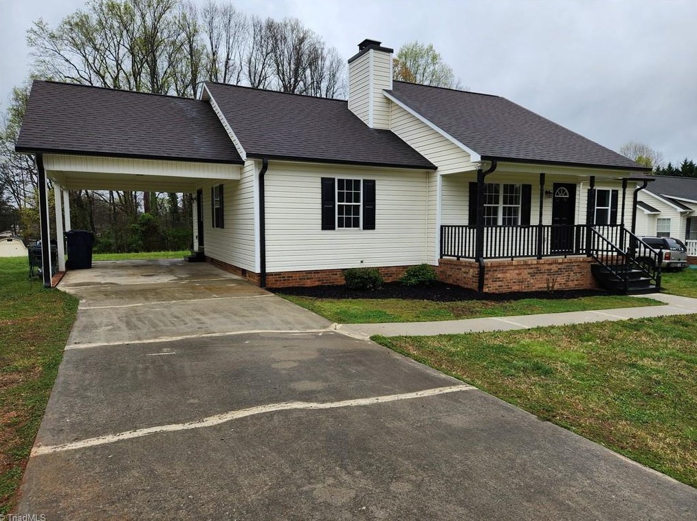 307 Swaim St, Randleman, NC 27317-2033
