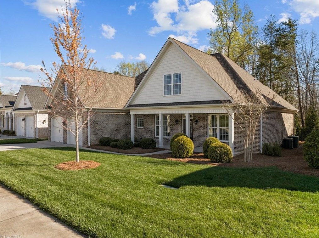 6208 Bedstone Dr, Greensboro, NC 27455