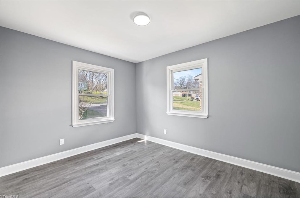 300 Erwin St, Greensboro NC 27406-2834 exterior