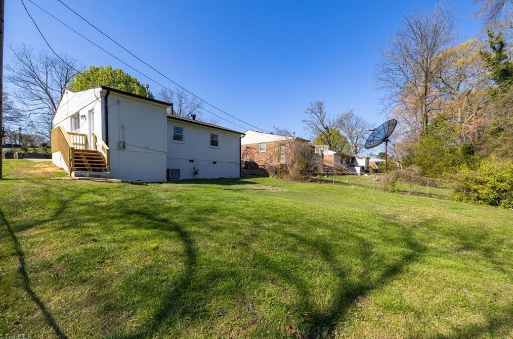 300 Erwin St, Greensboro NC 27406-2834 exterior