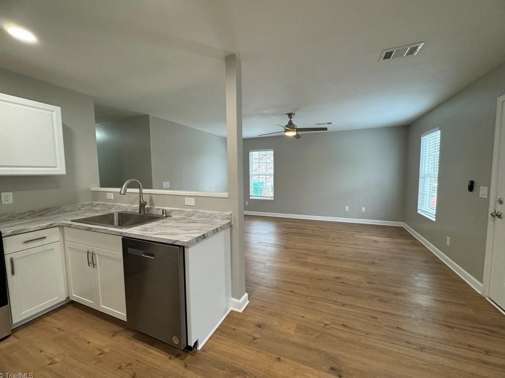 816 Dogwood Cir, High Point NC  27260-2522 exterior