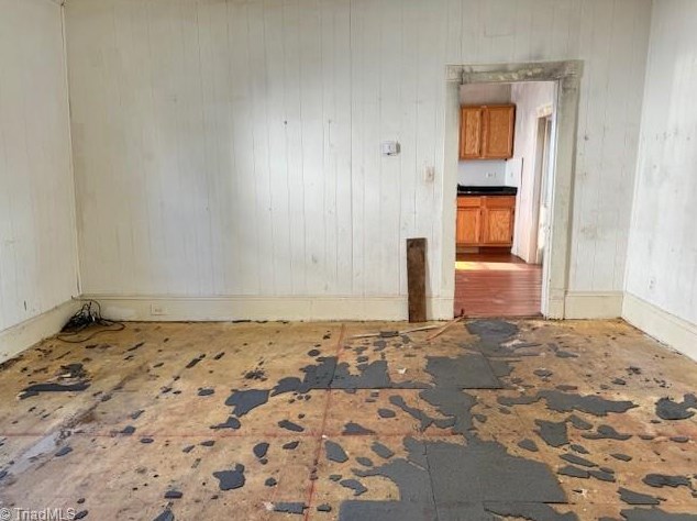 1077 S Main St, Mount Airy, NC 27030