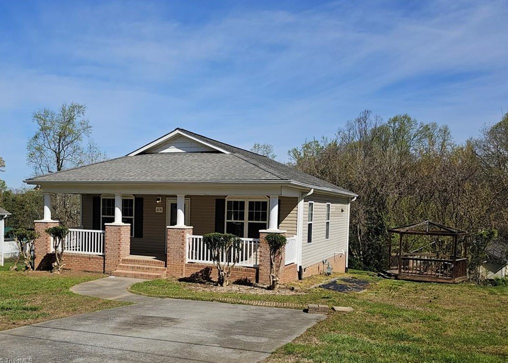 2233 Flag St, Winston Salem, NC 27101