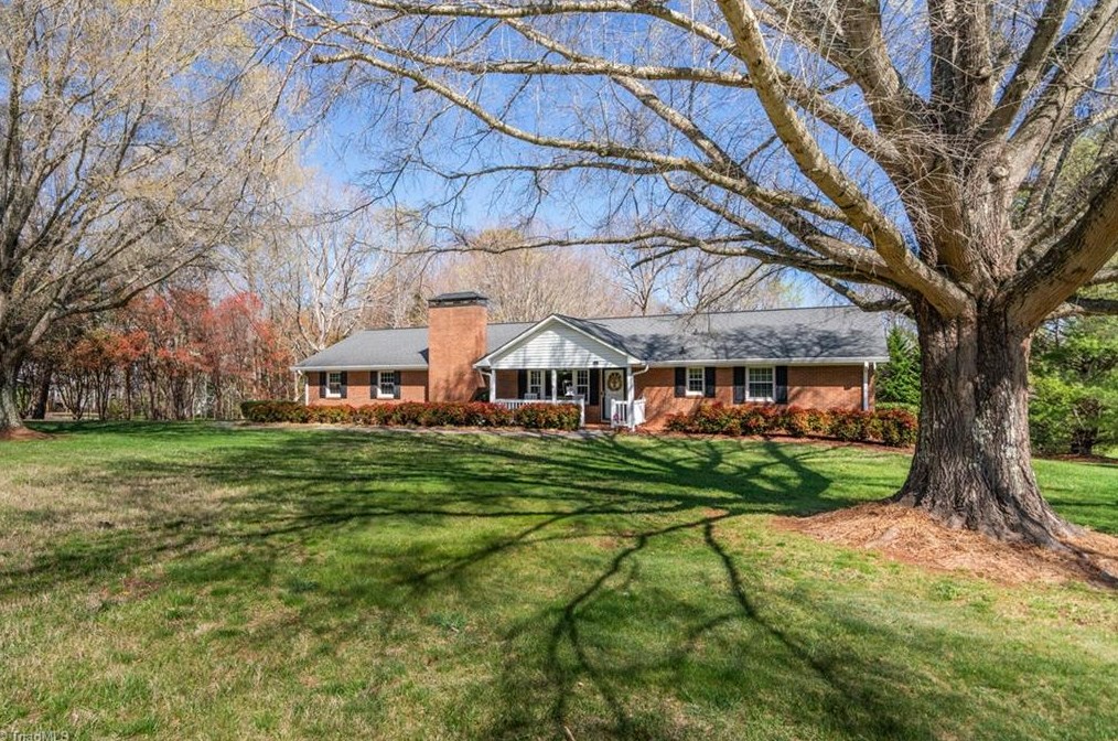 1075 Tuttle Rd, Rural Hall, NC 27045