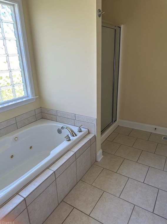 14 Roselynn Ln, Thomasville NC  27360-7638 exterior