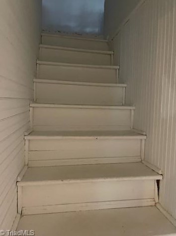 138 Albertson Rd, Thomasville NC  27360-8984 exterior