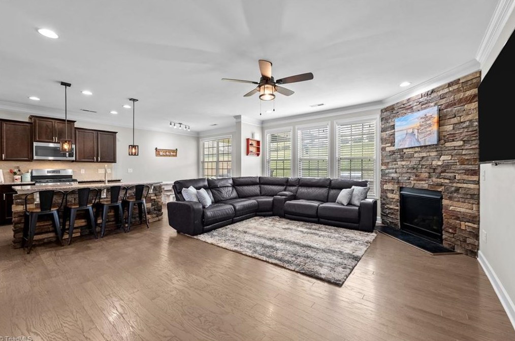 1219 Lael Forest Trl, Burlington NC  27215 exterior