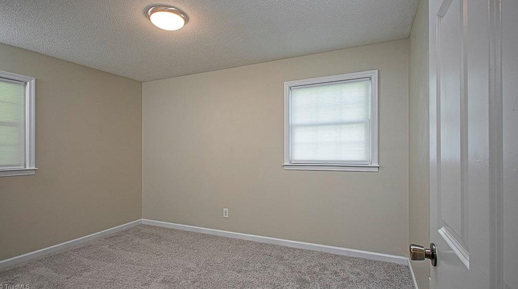 237 Linville Springs Rd, Kernersville NC  27284-2325 exterior