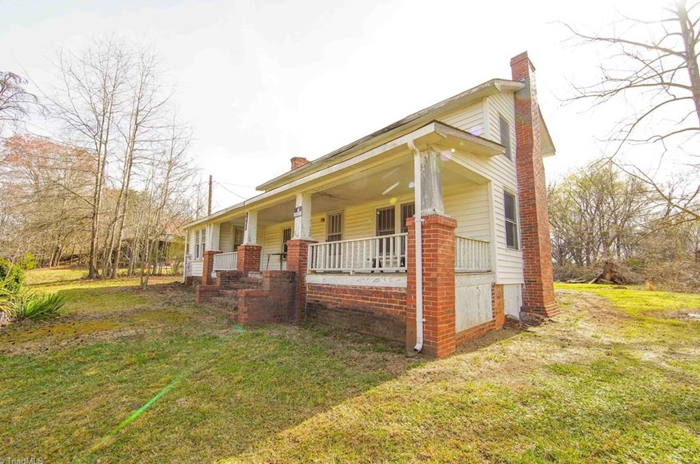 1691 Pine Hall Rd, Pine Hall, NC 27042