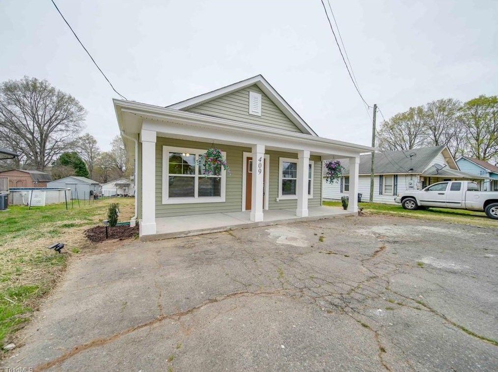 409 Grace Ave, Concord, NC 28027-6123