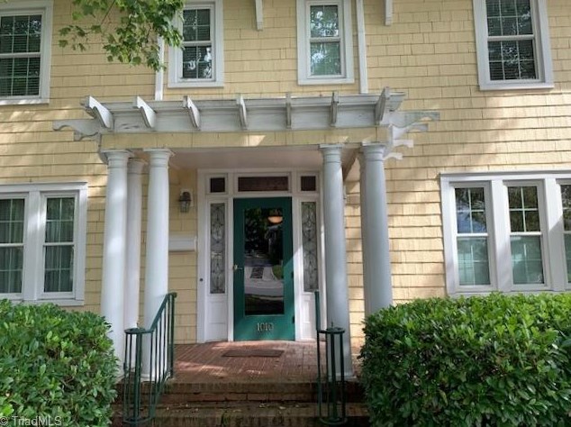 1010 N Main St, Mount Airy, NC 27030