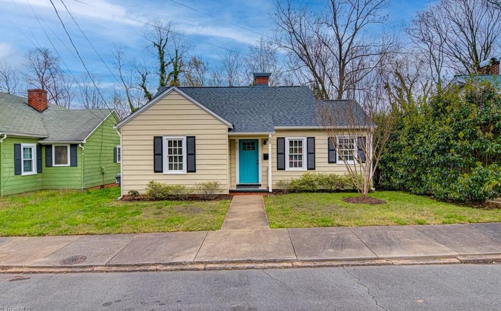 613 Laurel St, Winston Salem, NC 27101-5138