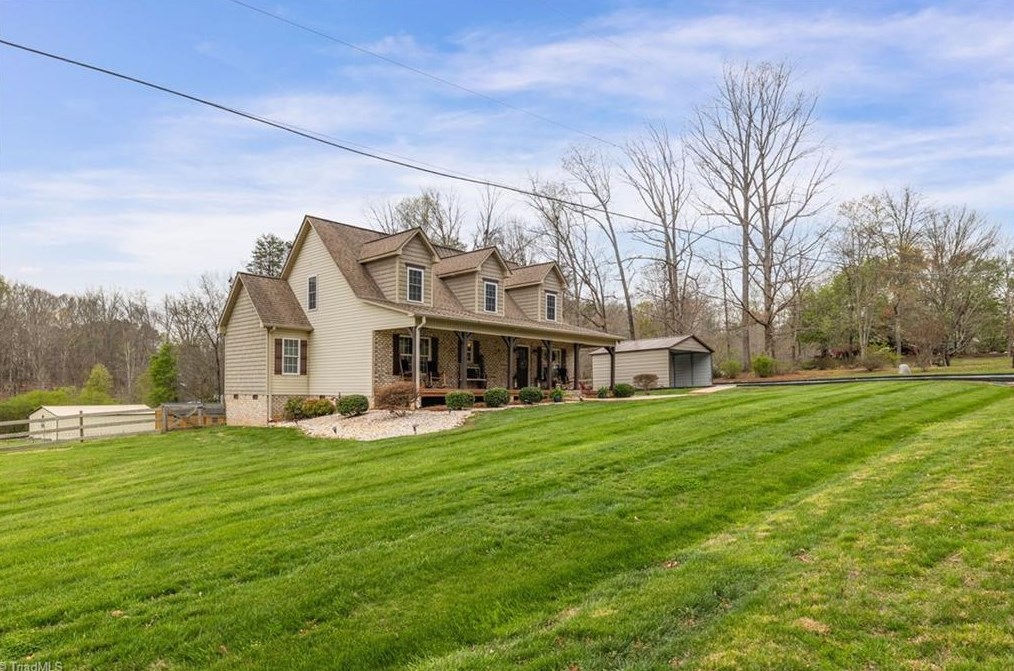 1166 Fieldcrest Dr, Walnut Cove, NC 27052-6923