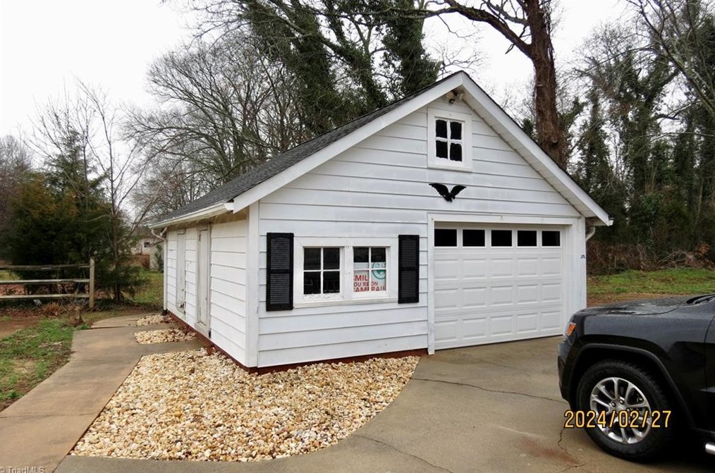 7735 Us Highway 52, Salisbury NC  28146-8962 exterior