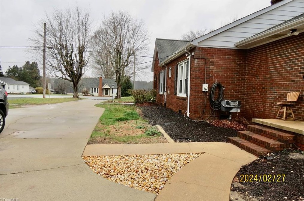 7735 Us Highway 52, Salisbury NC  28146-8962 exterior