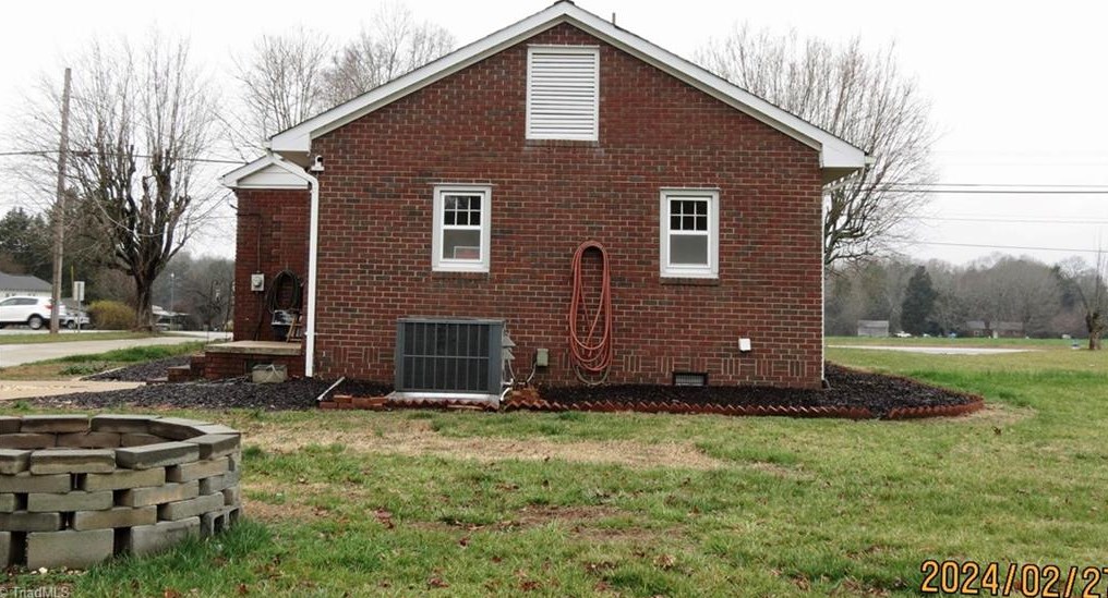 7735 Us Highway 52, Salisbury NC  28146-8962 exterior