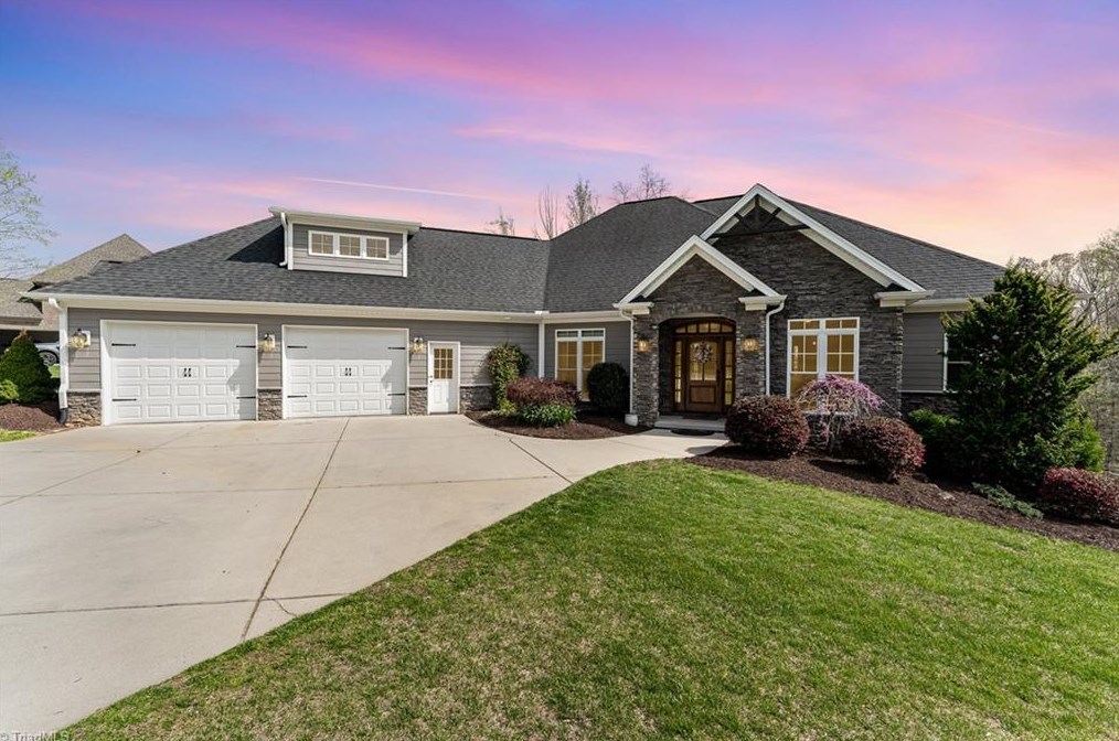 7509 Moores Mill Rd, Stokesdale, NC 27357-9499