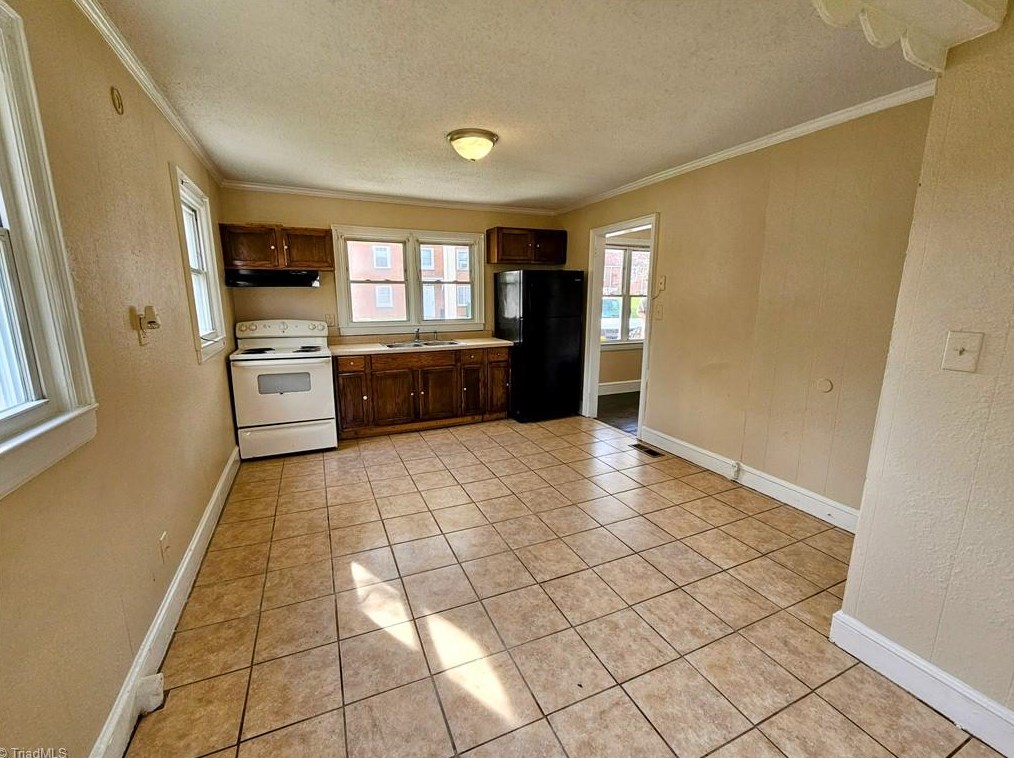 607 Arch St, High Point NC  27260-6902 exterior