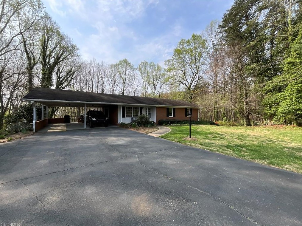 1158 Mountain View Rd, King, NC 27021