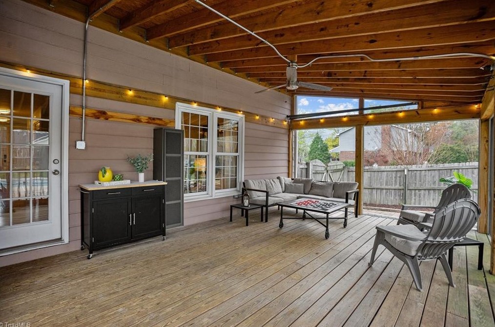 1601 Whites Mill Rd, High Point NC  27265-9645 exterior