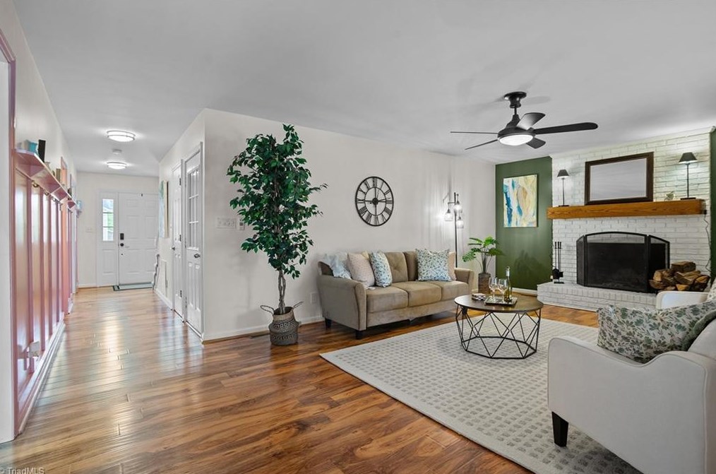 1601 Whites Mill Rd, High Point NC  27265-9645 exterior