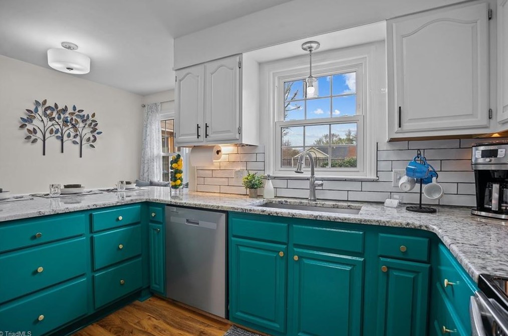 1601 Whites Mill Rd, High Point NC  27265-9645 exterior