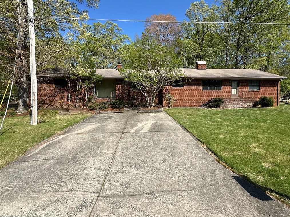 1633 Pepperidge Rd, Asheboro, NC 27205
