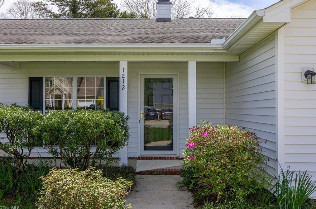 1212 Maplewood Ave, High Point, NC 27265-9700