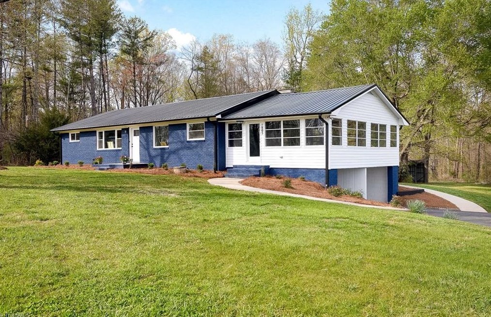 7805 Us Highway 64, Thomasville, NC 27360-8279