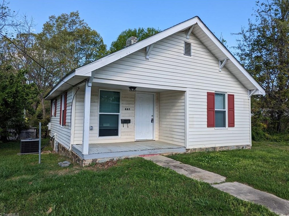 447 Ross St, Asheboro, NC 27203-4454