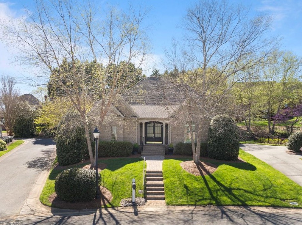166 Mallard Glen Cir, Winston Salem, NC 27106-2591