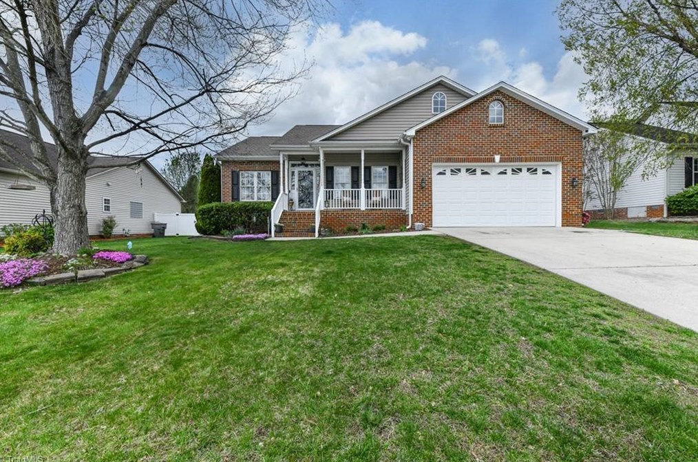 3978 Huttons Lake Ct, High Point, NC 27265