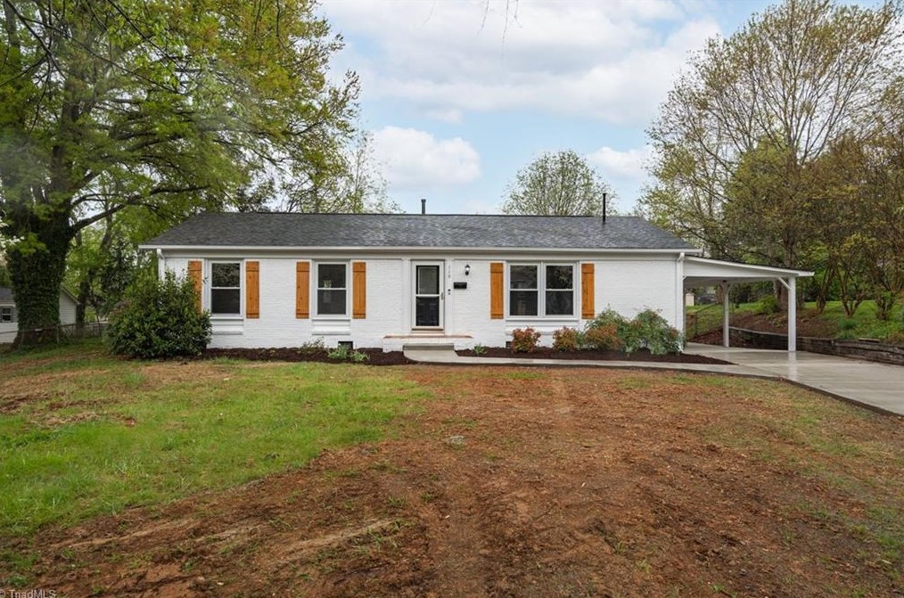 110 Lillian Ct, Winston Salem, NC 27103-5321